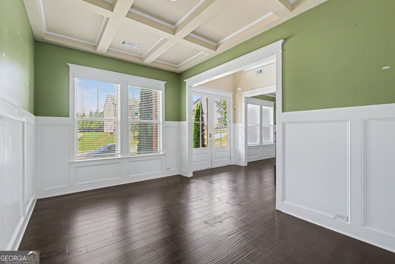Photo 11 of 411 Ridgeway Lane