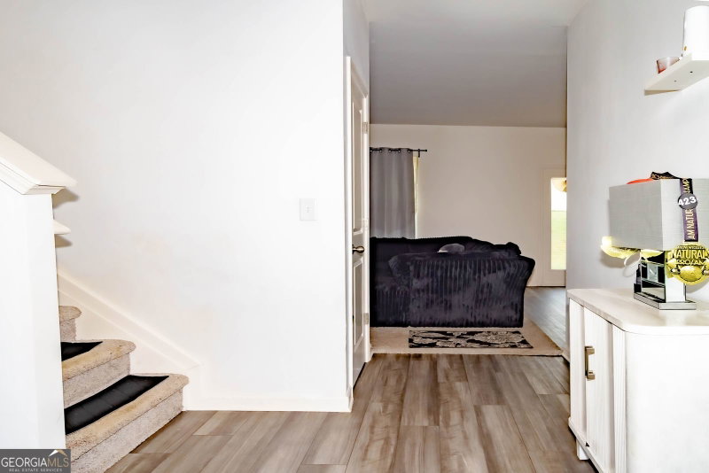 Photo 6 of 198 Colbury Street
