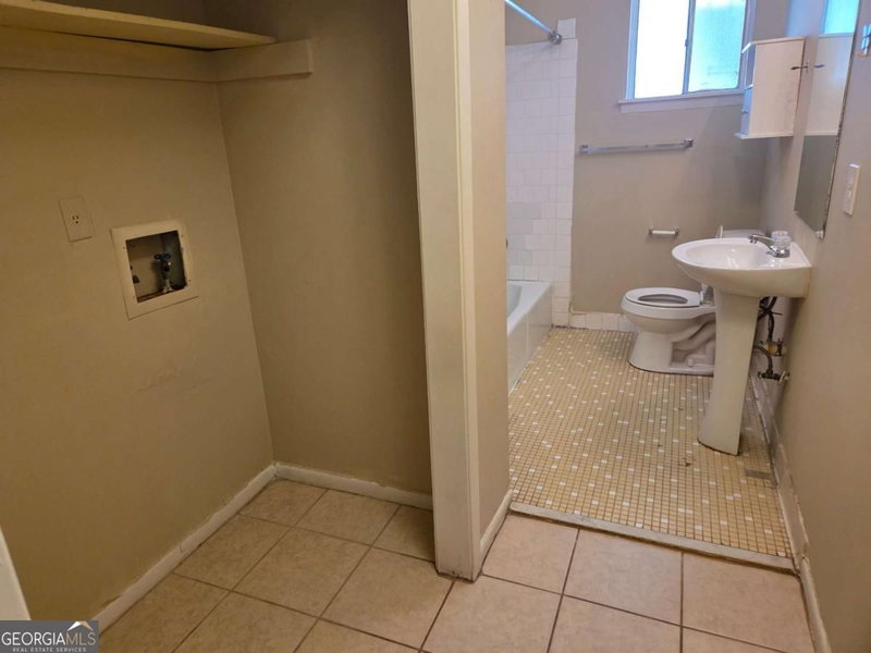 Photo 9 of 897 A Six Oaks Circle #B
