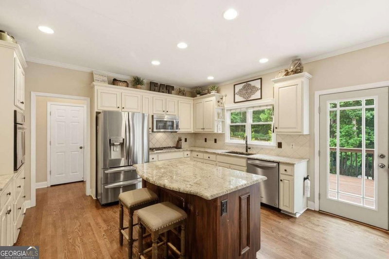 Photo 15 of 515 Lakewood Court
