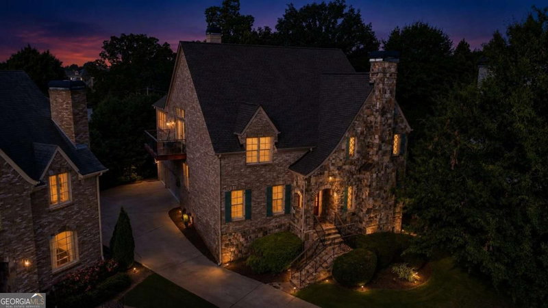 Photo 11 of 2252 Parkwood Place Court SE