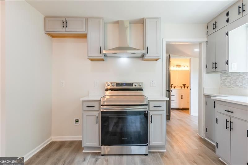 Photo 14 of 1404 N Forest Avenue