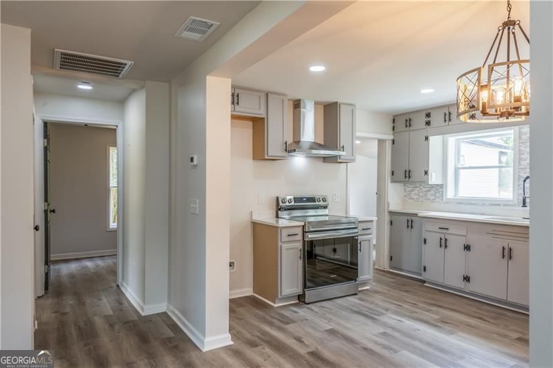 Photo 23 of 1404 N Forest Avenue