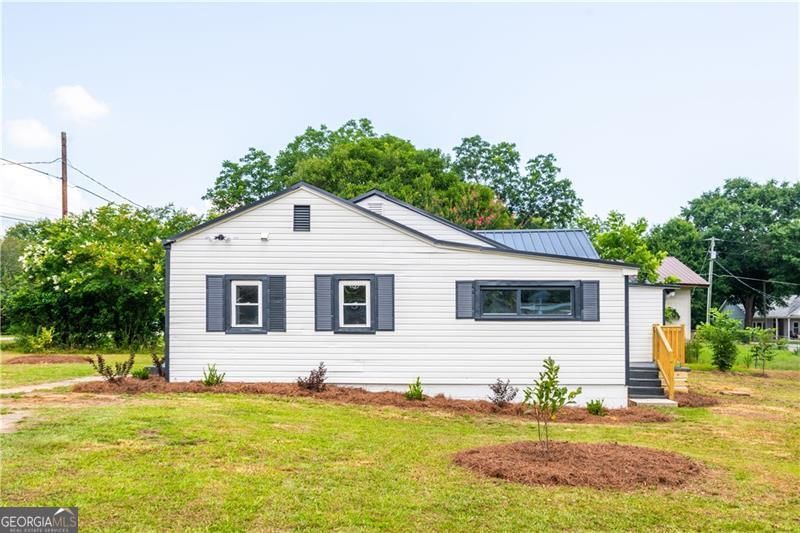 Photo 42 of 1404 N Forest Avenue