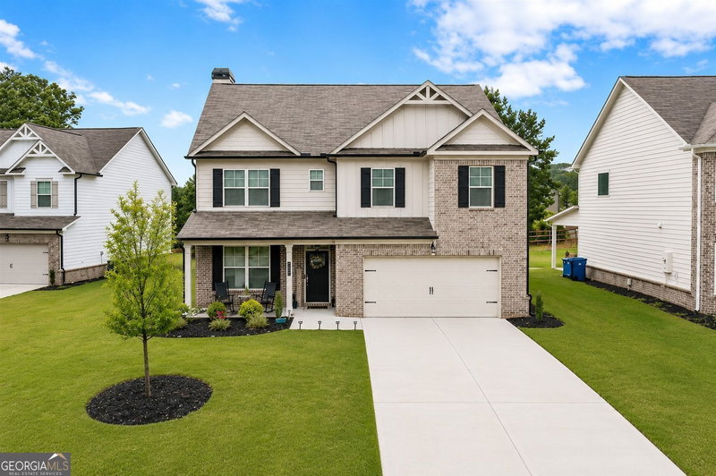 702 Eagles Nest Circle