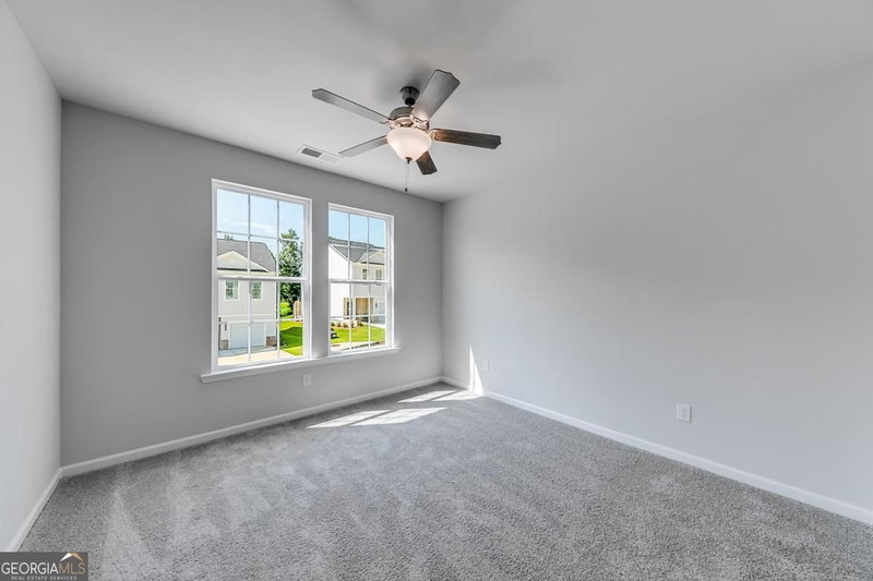 Photo 15 of 104 Greenview Court