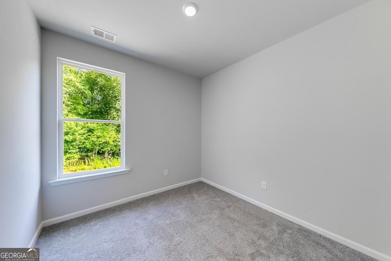 Photo 21 of 104 Greenview Court