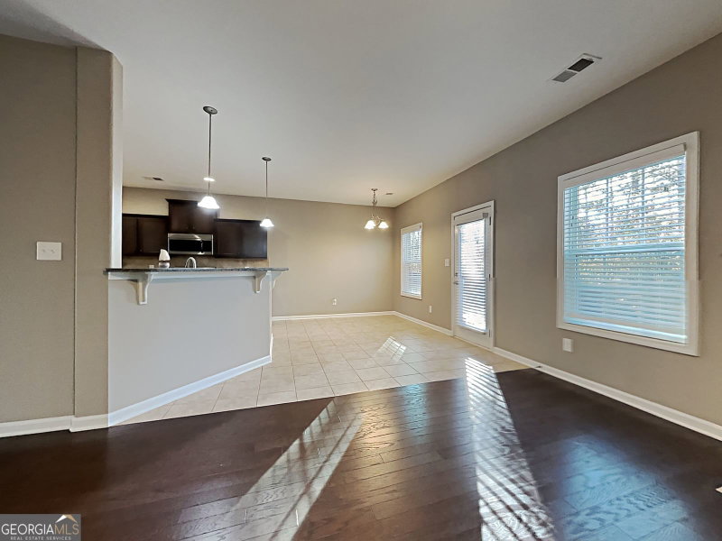 Photo 10 of 337 Cliffhaven Circle