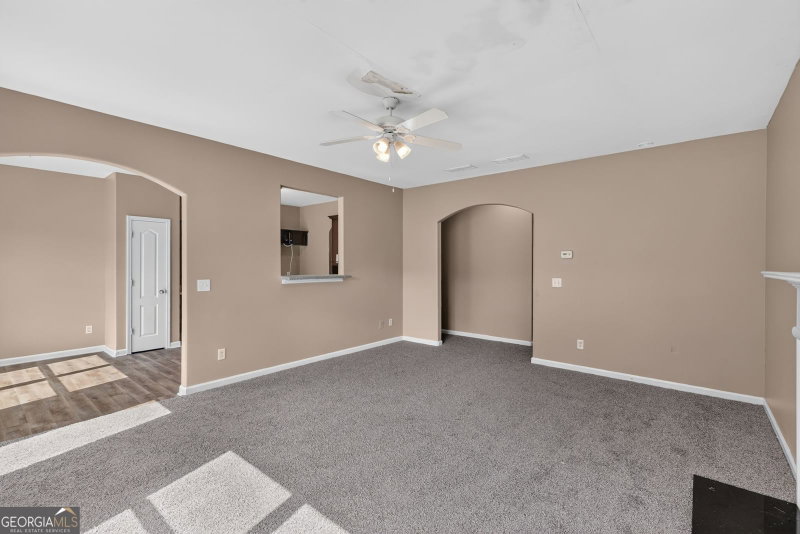 Photo 11 of 354 Shady Glen