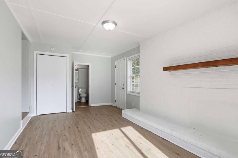 Photo 3 of 1764 Atherton Drive