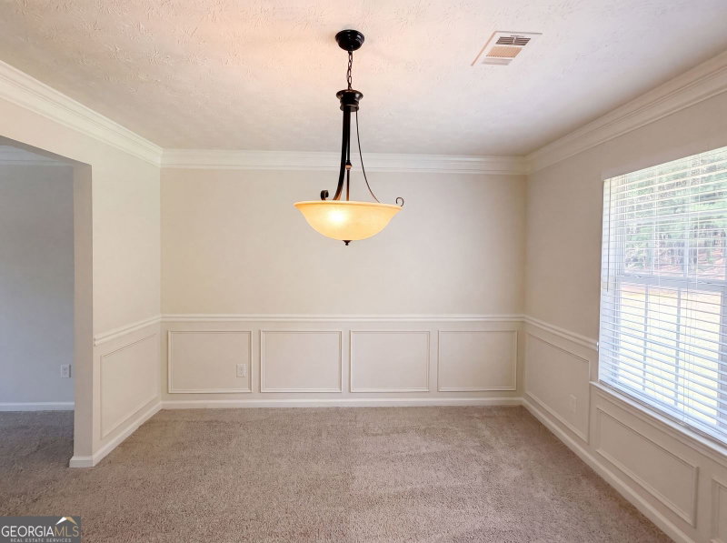 Photo 11 of 1672 Bennett Drive
