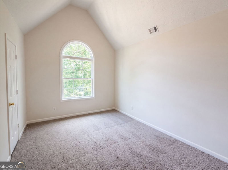 Photo 17 of 1672 Bennett Drive