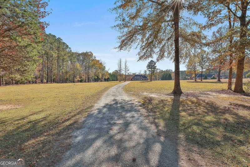 Photo 9 of 395 W McIntosh Road