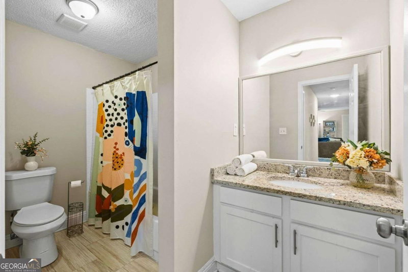 Photo 22 of 694 Mcgill Place NE #694