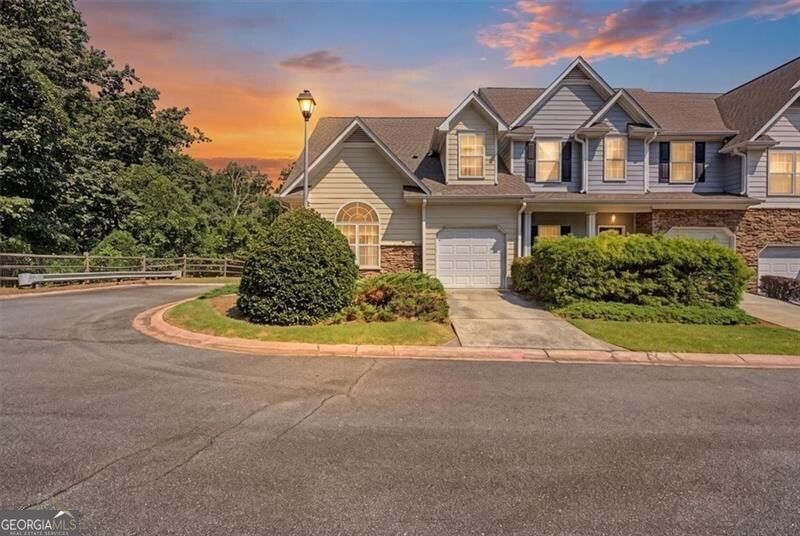 330 General Wheeler Drive NW