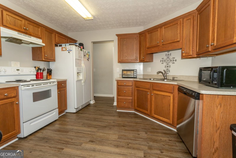 Photo 16 of 1537 Cardinal Lane