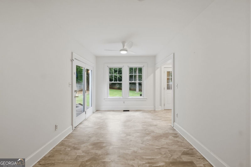 Photo 13 of 2666 Arbor Avenue SE