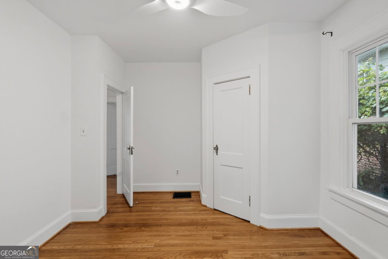Photo 16 of 2666 Arbor Avenue SE