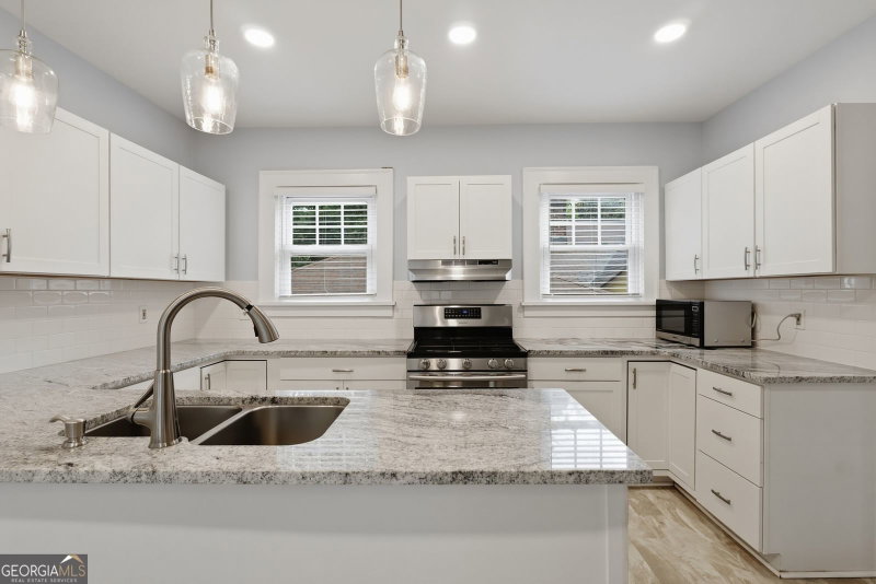Photo 10 of 2666 Arbor Avenue SE