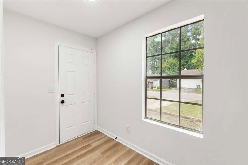 Photo 35 of 6653 Eastbriar Drive