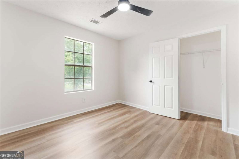 Photo 39 of 6653 Eastbriar Drive