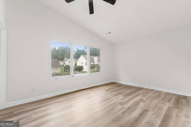 Photo 44 of 6653 Eastbriar Drive