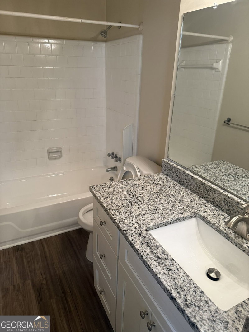 Photo 17 of 2462 Lehaven Drive