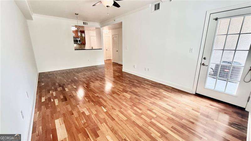 Photo 18 of 1075 Peachtree Walk NE #A206