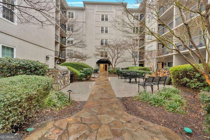 Photo 29 of 1075 Peachtree Walk NE #A206