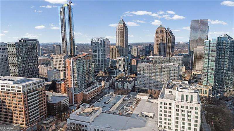 Photo 37 of 1075 Peachtree Walk NE #A206