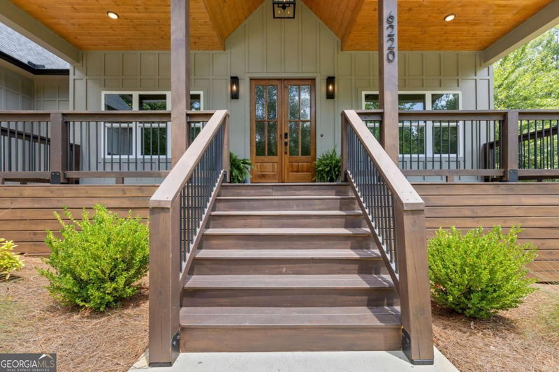 6220 Eagle Court, Gainesville