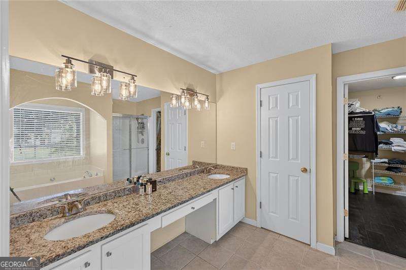 Photo 18 of 11675 Crossington Road