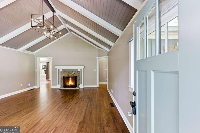 Photo 6 of 590 McWhorter Drive