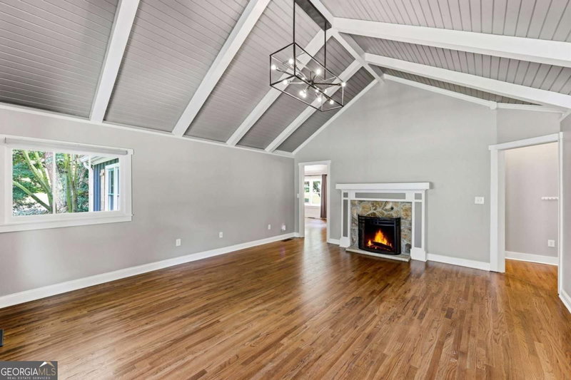 Photo 7 of 590 McWhorter Drive
