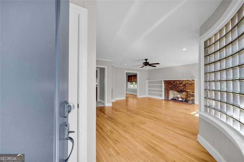 Photo 13 of 142 Ola Street
