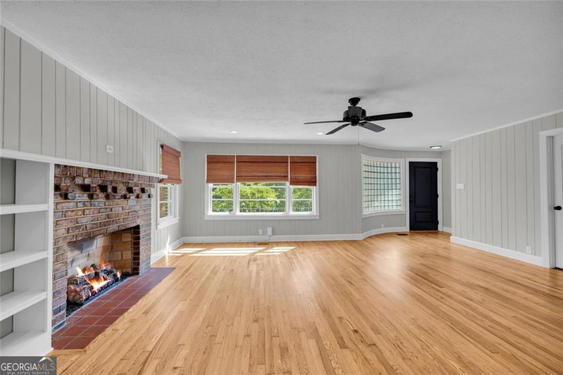Photo 17 of 142 Ola Street