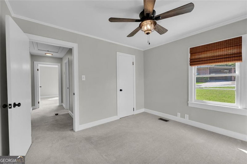 Photo 31 of 142 Ola Street