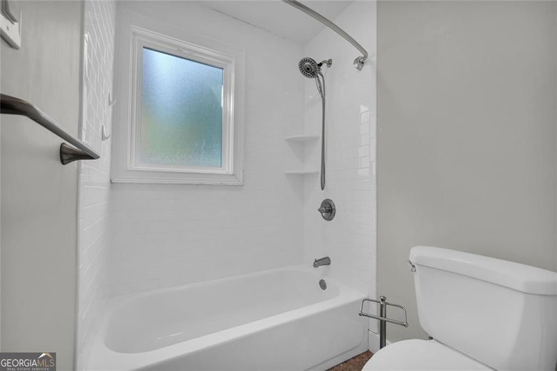 Photo 34 of 142 Ola Street