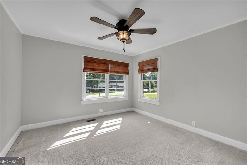Photo 35 of 142 Ola Street