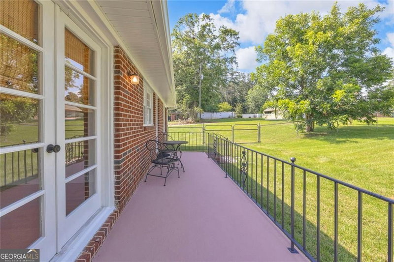 Photo 38 of 142 Ola Street