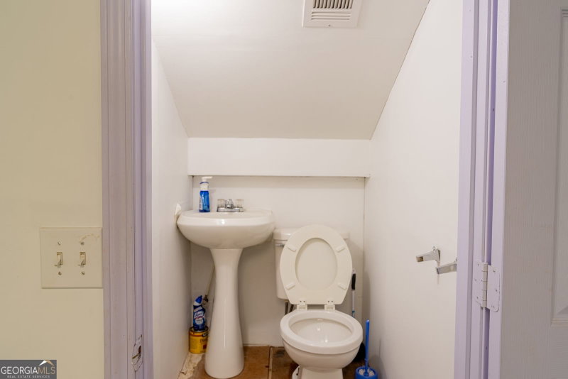 Photo 18 of 561 Sirocco Court
