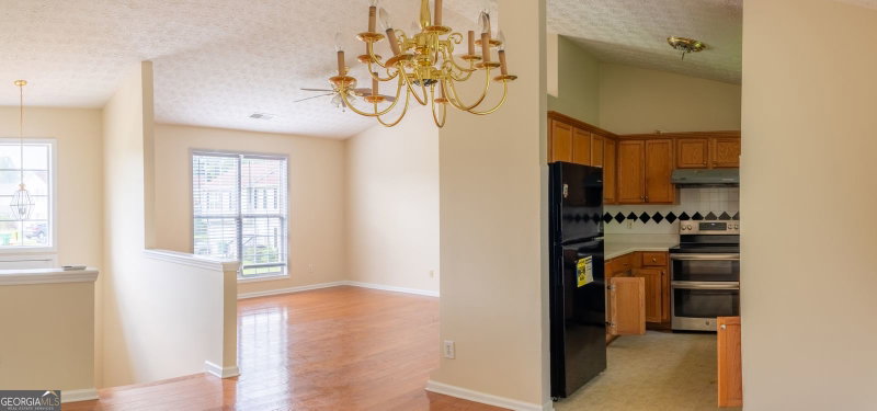 Photo 6 of 561 Sirocco Court