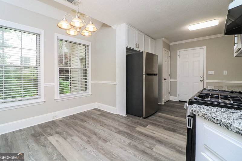 Photo 9 of 4311 Deep Springs Court