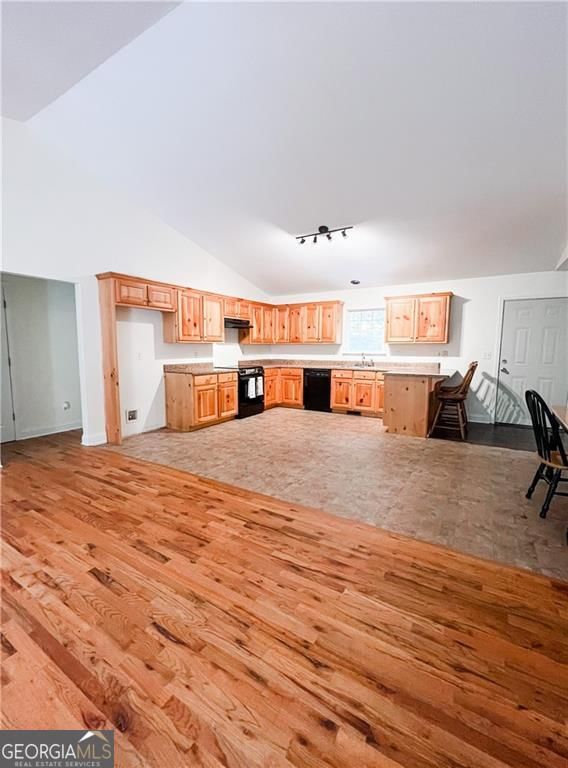 Photo 5 of 102 Putnam Road