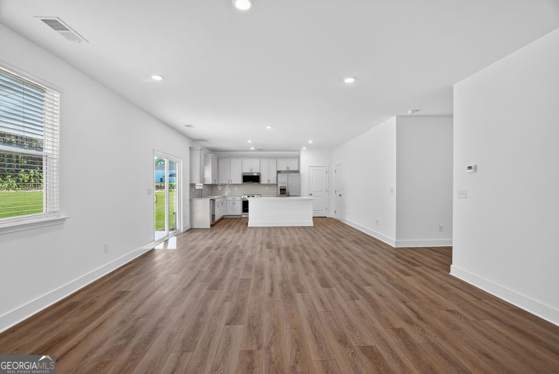 Photo 4 of 128 Armory Creek Drive