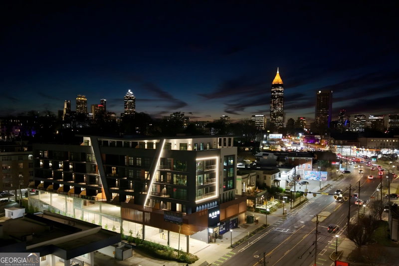 Photo 3 of 567 Ponce De Leon Avenue #604