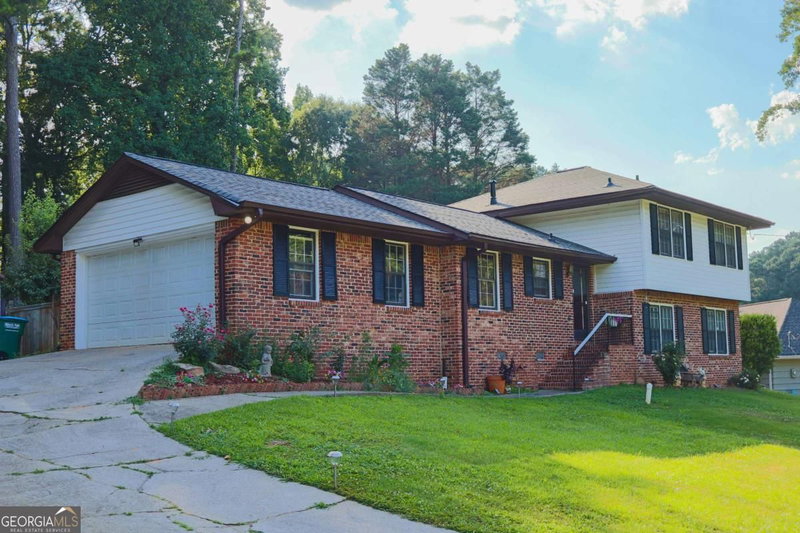 753 Brookwood Terrace, Lilburn