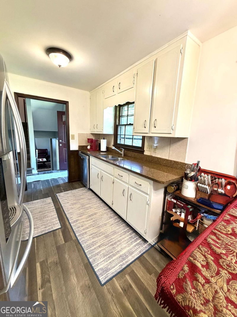 Photo 11 of 753 Brookwood Terrace SW