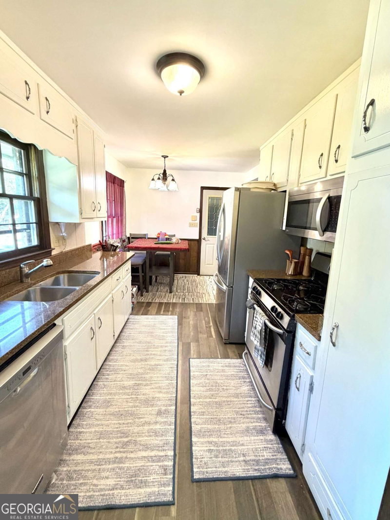 Photo 12 of 753 Brookwood Terrace SW