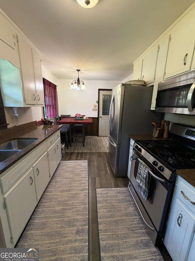 Photo 13 of 753 Brookwood Terrace SW